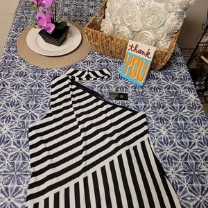 INC Woman's top. Sleeveless, size XL.